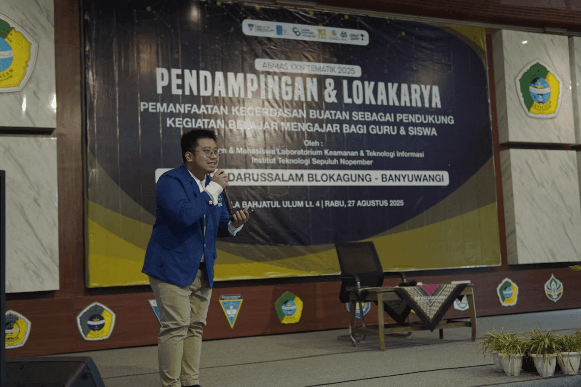 Mahasiswa ITS Surabaya Gelar Lokakarya Pemanfaatan AI untuk Pendidikan di Banyuwangi